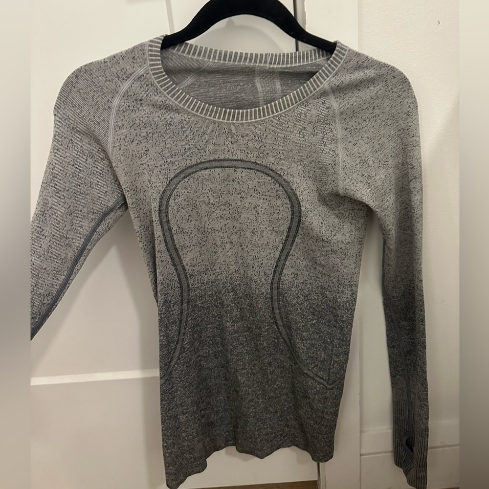 Lululemon longsleeve top